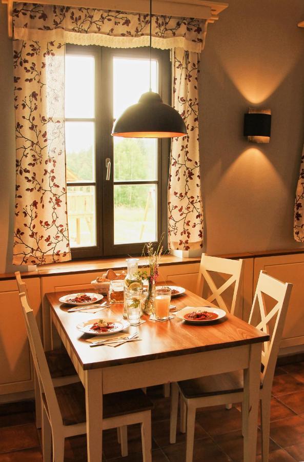 Dvur Liskovy Vrch Hotel Strazny Buitenkant foto